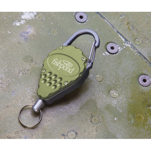 Fishpond Arrowhead Retractor Moss